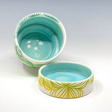 Load image into Gallery viewer, Carved Ombré Planter